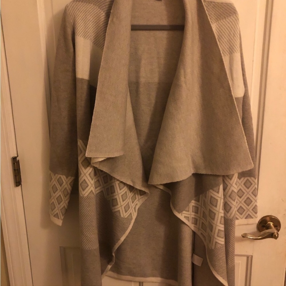 Evolution by Cyrus China Graphic Open Drape Cardigan Sweater - Picture 3 of 4